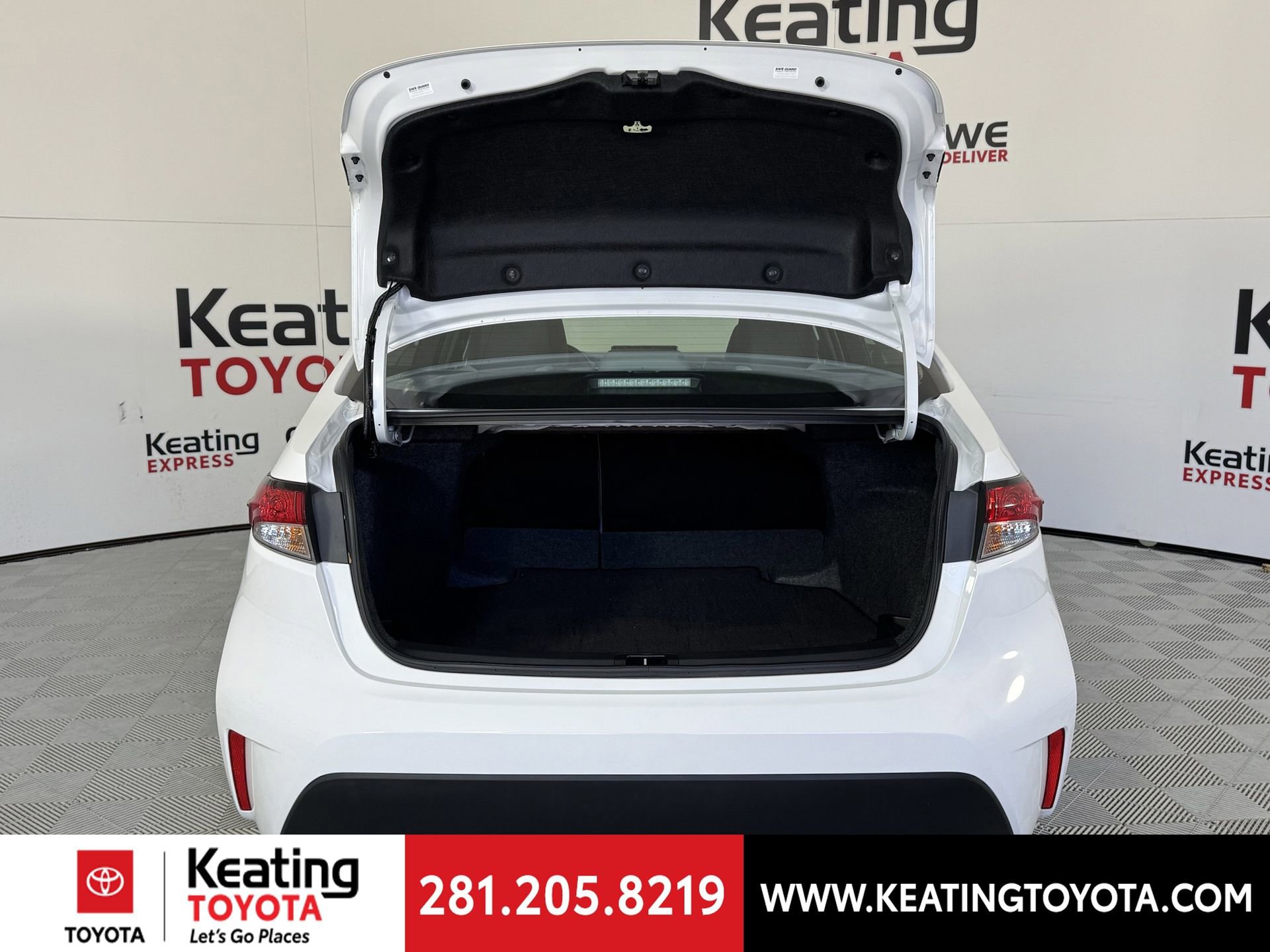 Certified 2025 Toyota Corolla LE image 19