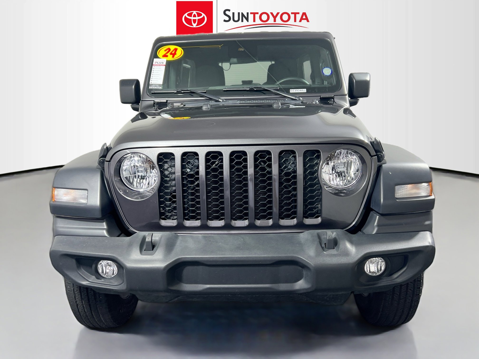 Used 2024 Jeep Wrangler Sport S image 10