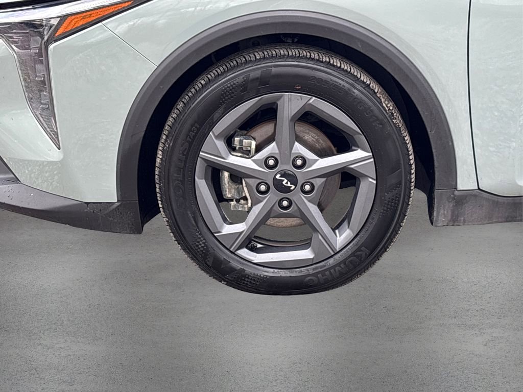 Certified 2025 Kia K4 LXS image 12