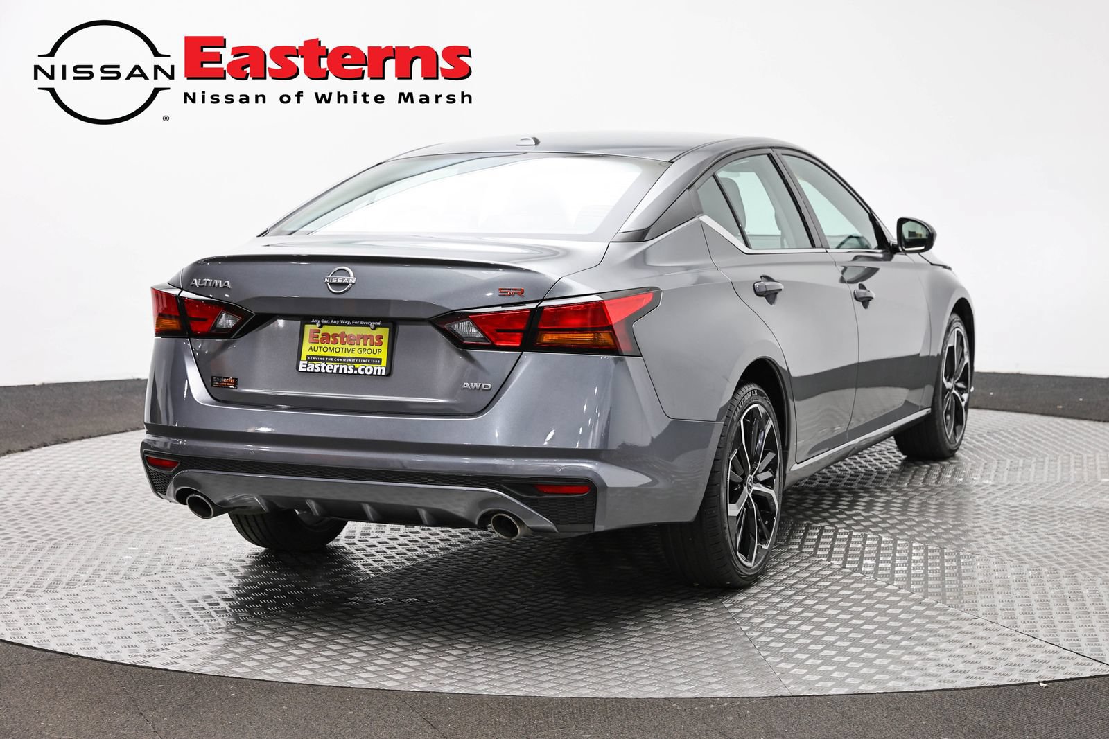 Used 2023 Nissan Altima 2.5 SR AWD/4WD image 5