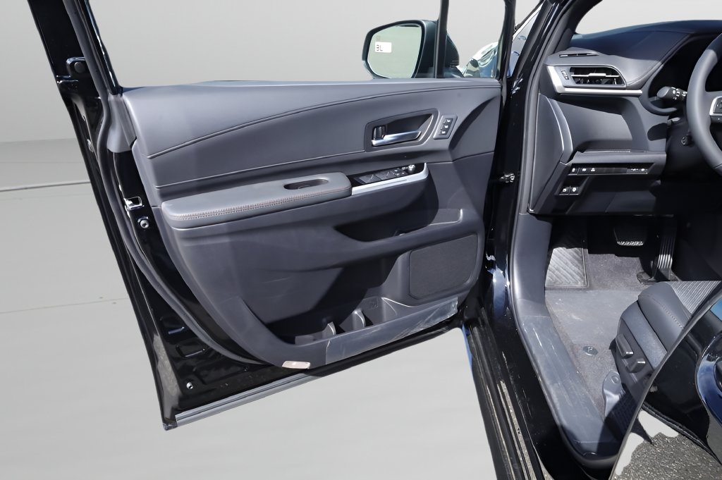 New 2026 Toyota Sienna Limited AWD/4WD image 7