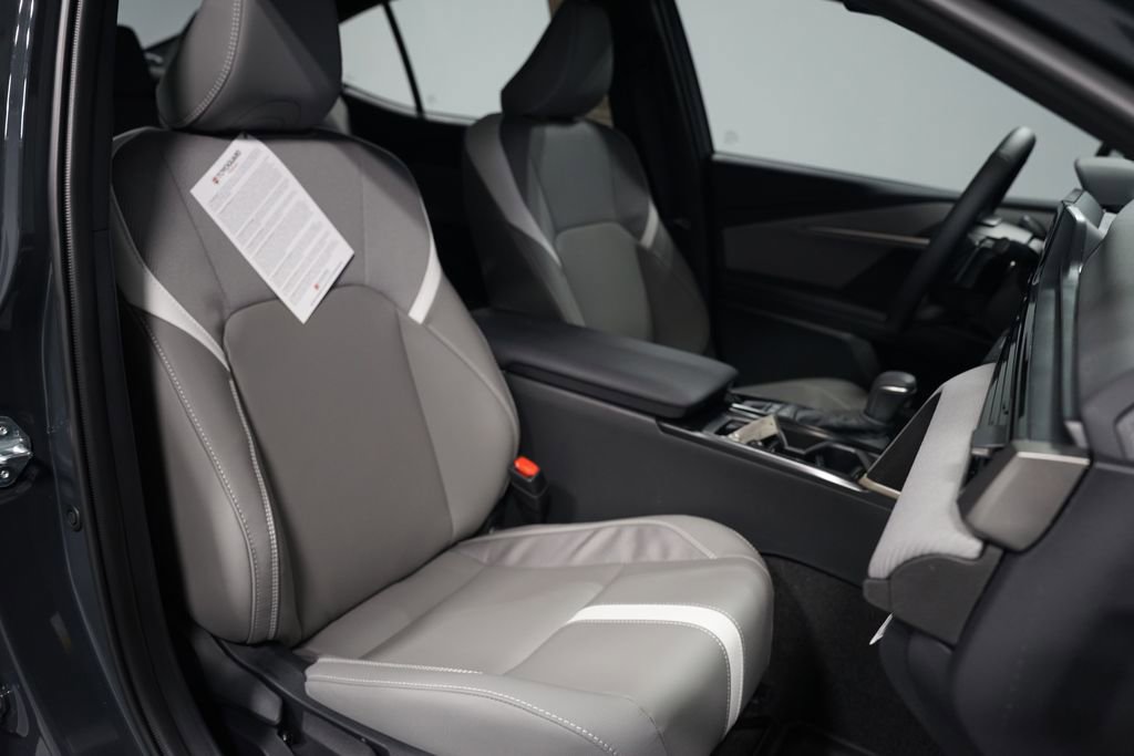 New 2026 Toyota Camry SE image 29