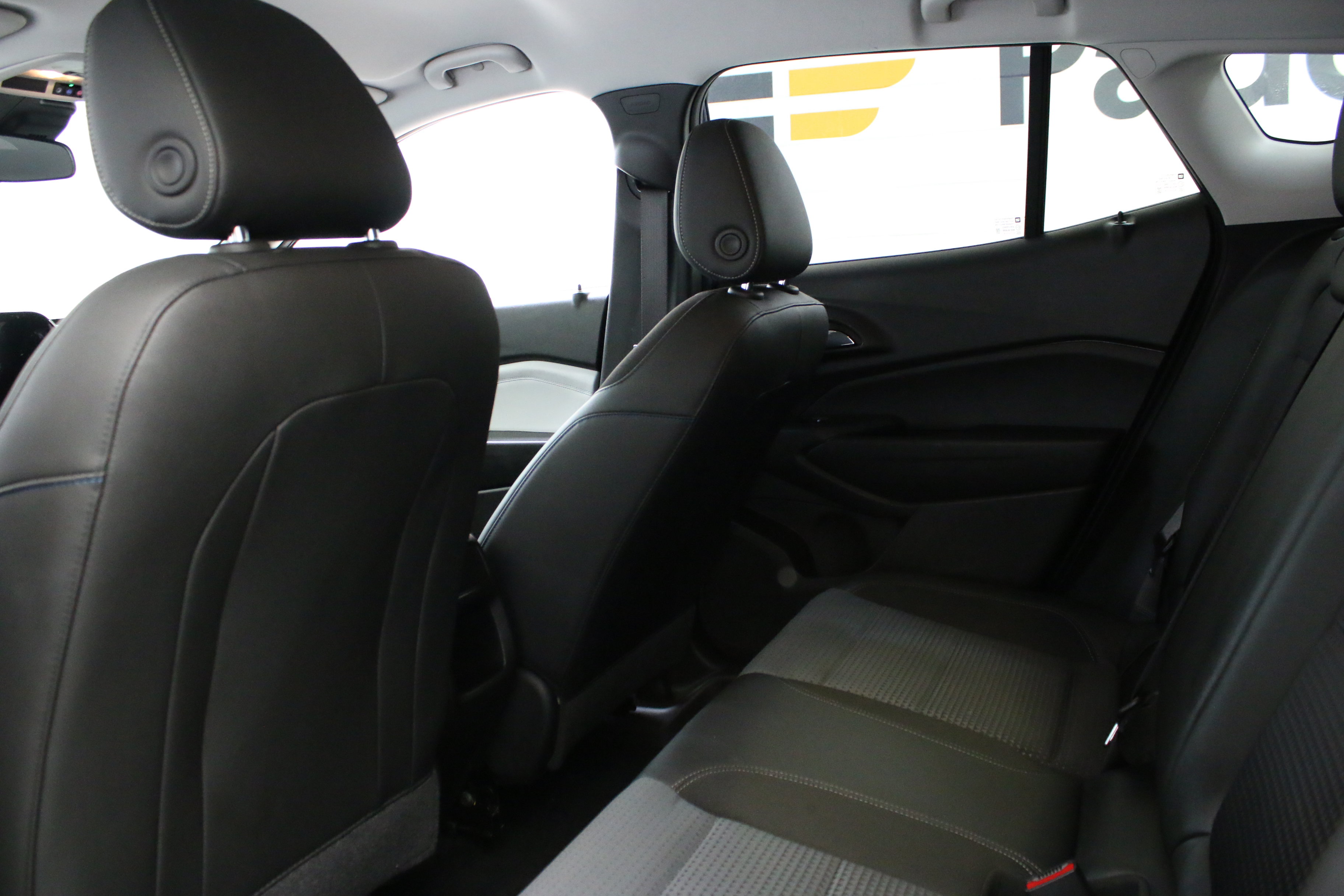 Used 2024 Chevrolet Trax LT w/ Driver Confidence Package FWD image 23
