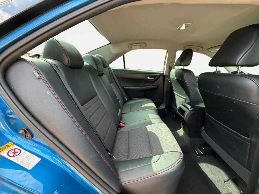 Used 2017 Toyota Camry SE FWD image 15