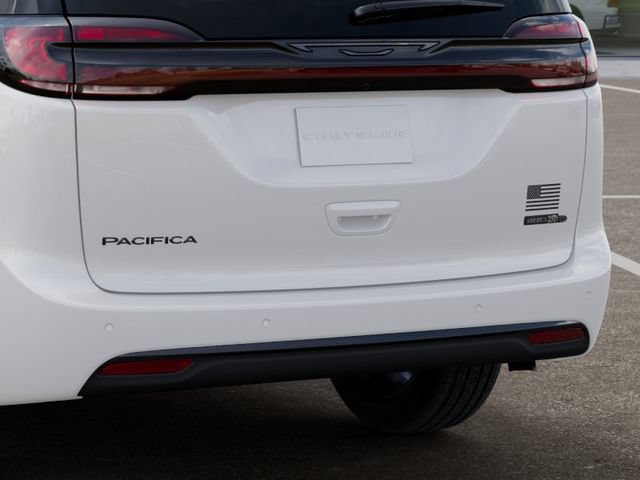 New 2027 Chrysler Pacifica Select AWD/4WD image 14