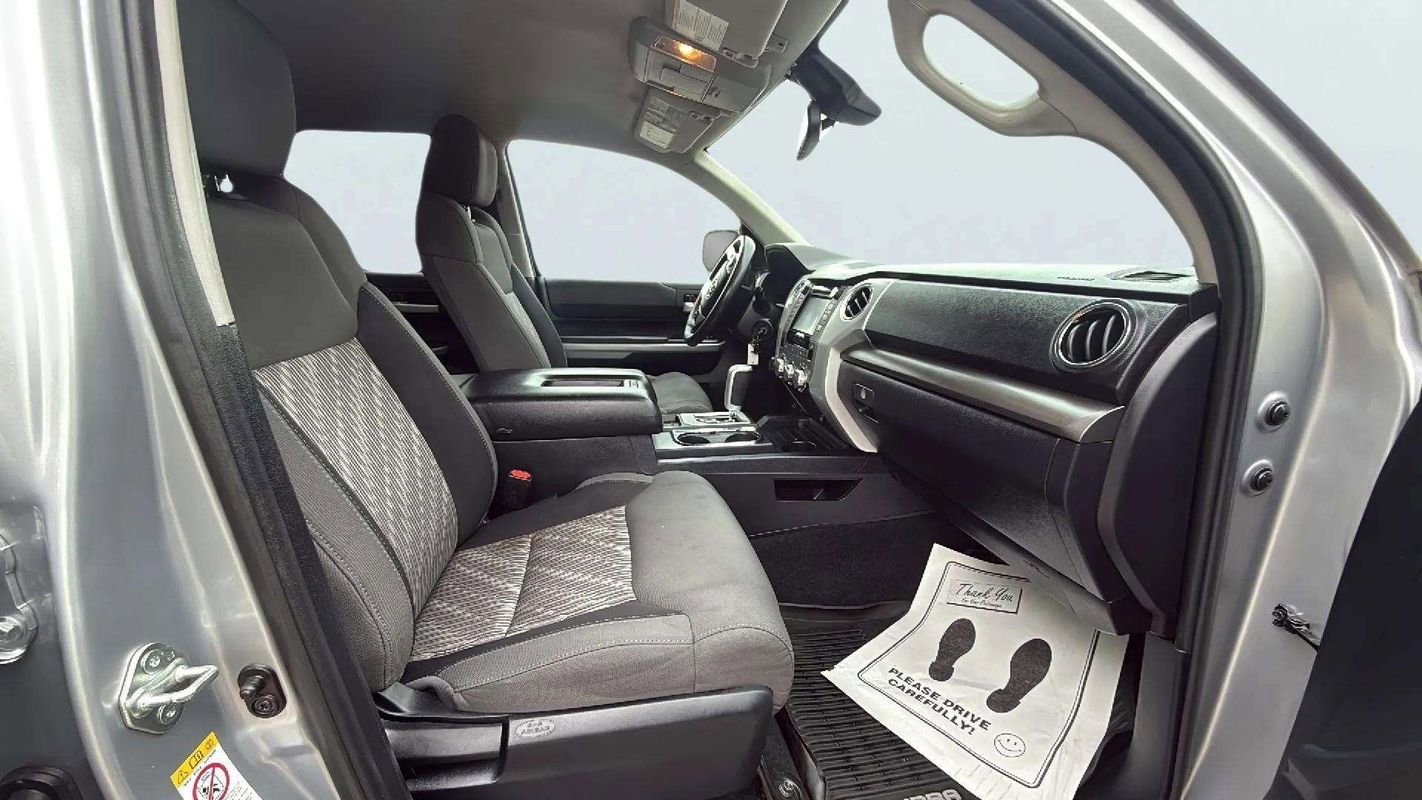 Used 2018 Toyota Tundra SR5 image 17