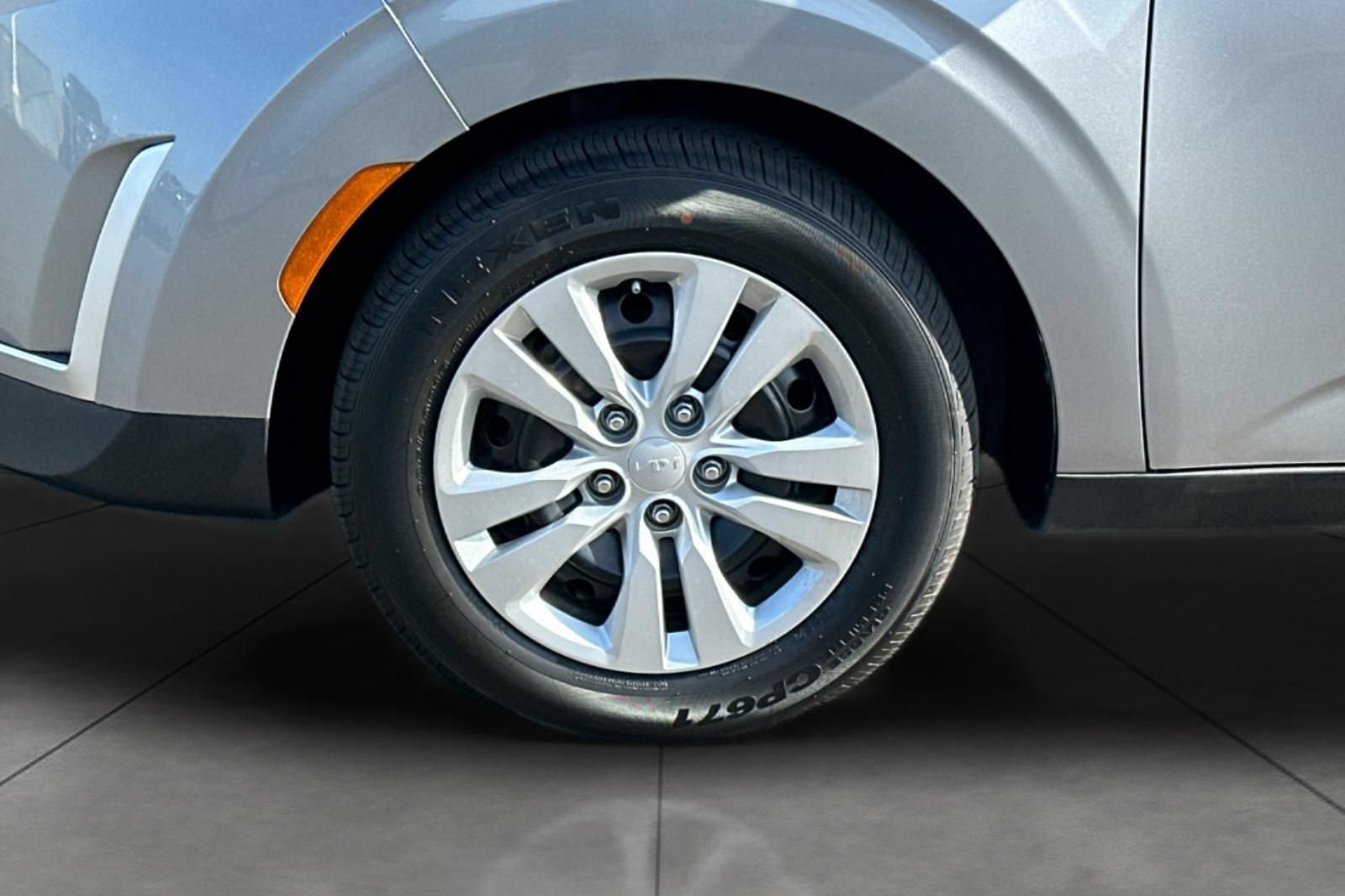 Certified 2023 Kia Soul LX FWD image 30