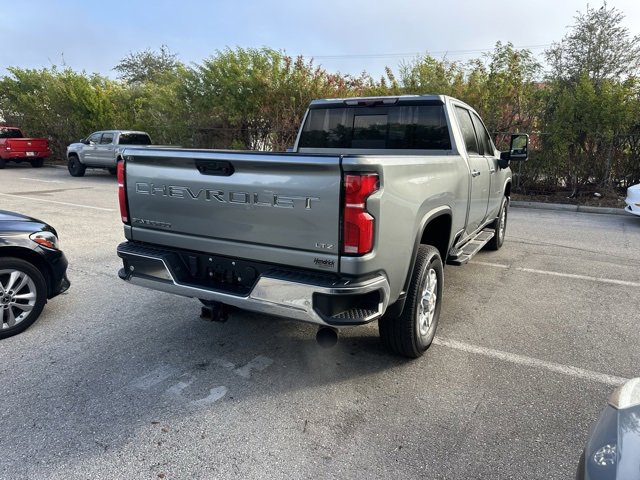 Used 2024 Chevrolet Silverado 2500 LTZ w/ LTZ Convenience Package image 7