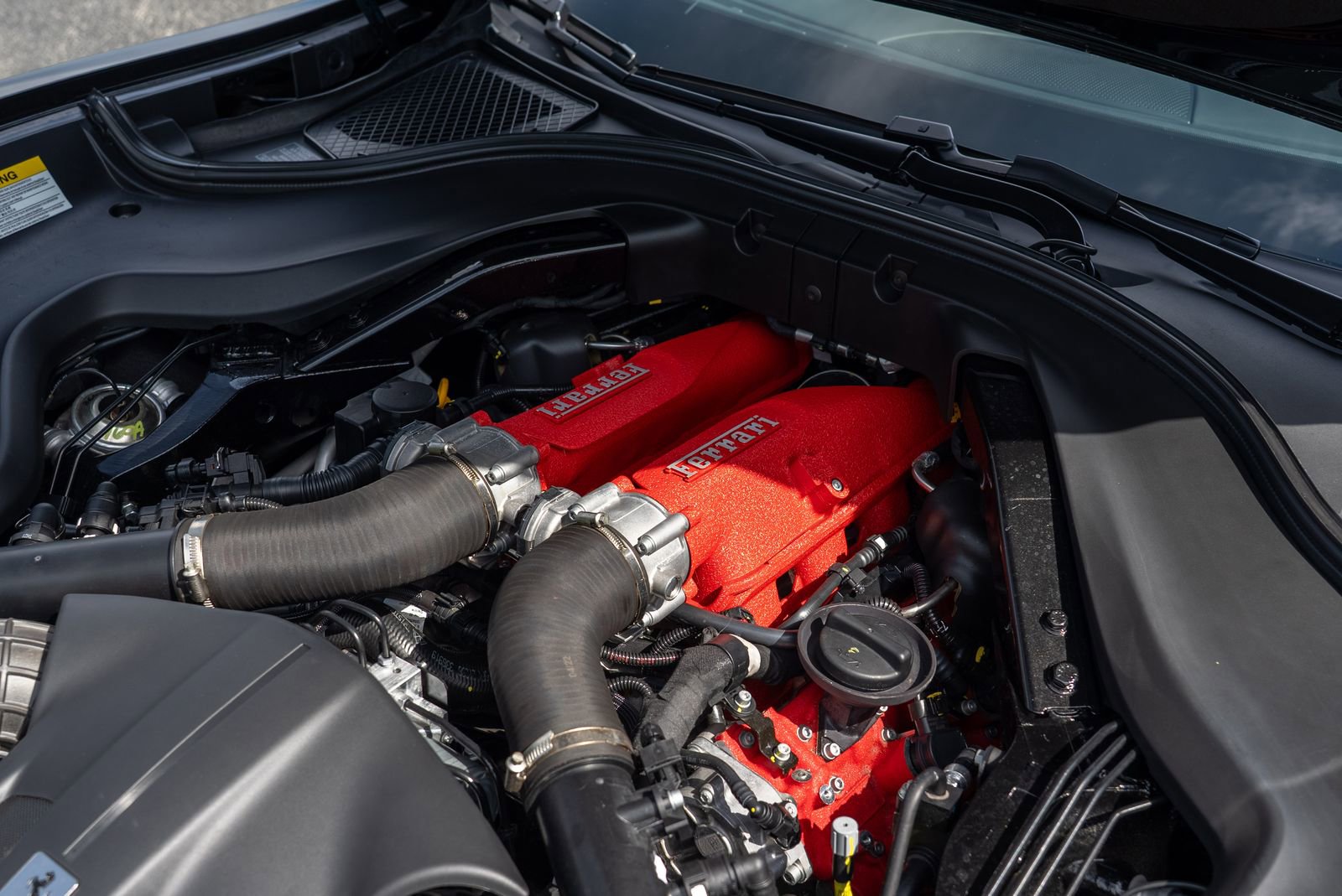 Certified 2022 Ferrari Roma image 19