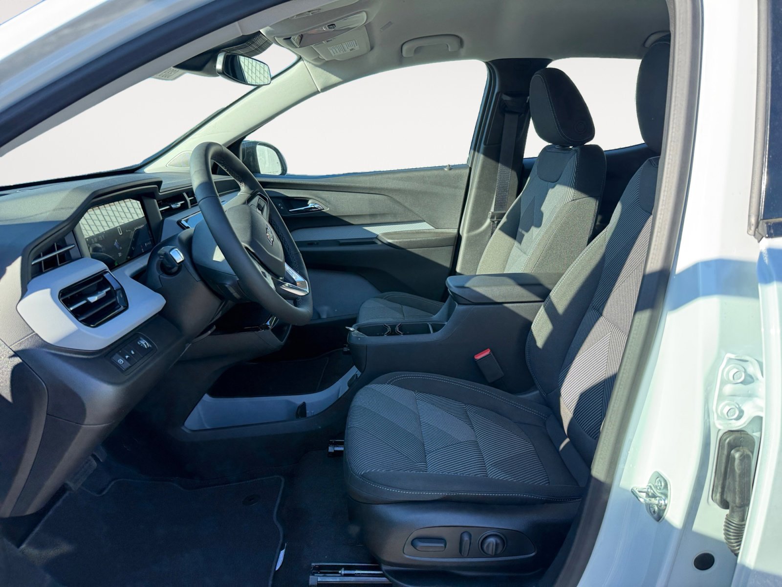 New 2027 Chevrolet Bolt LT w/ Comfort Package image 10