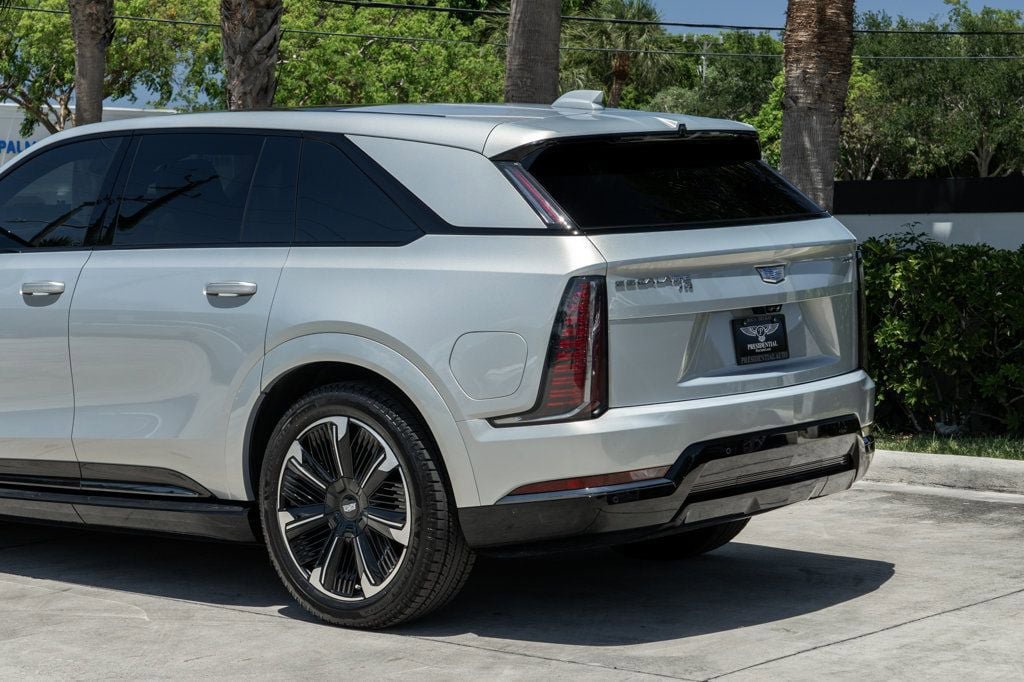 Used 2025 Cadillac Escalade IQ Sport 2 AWD/4WD image 5