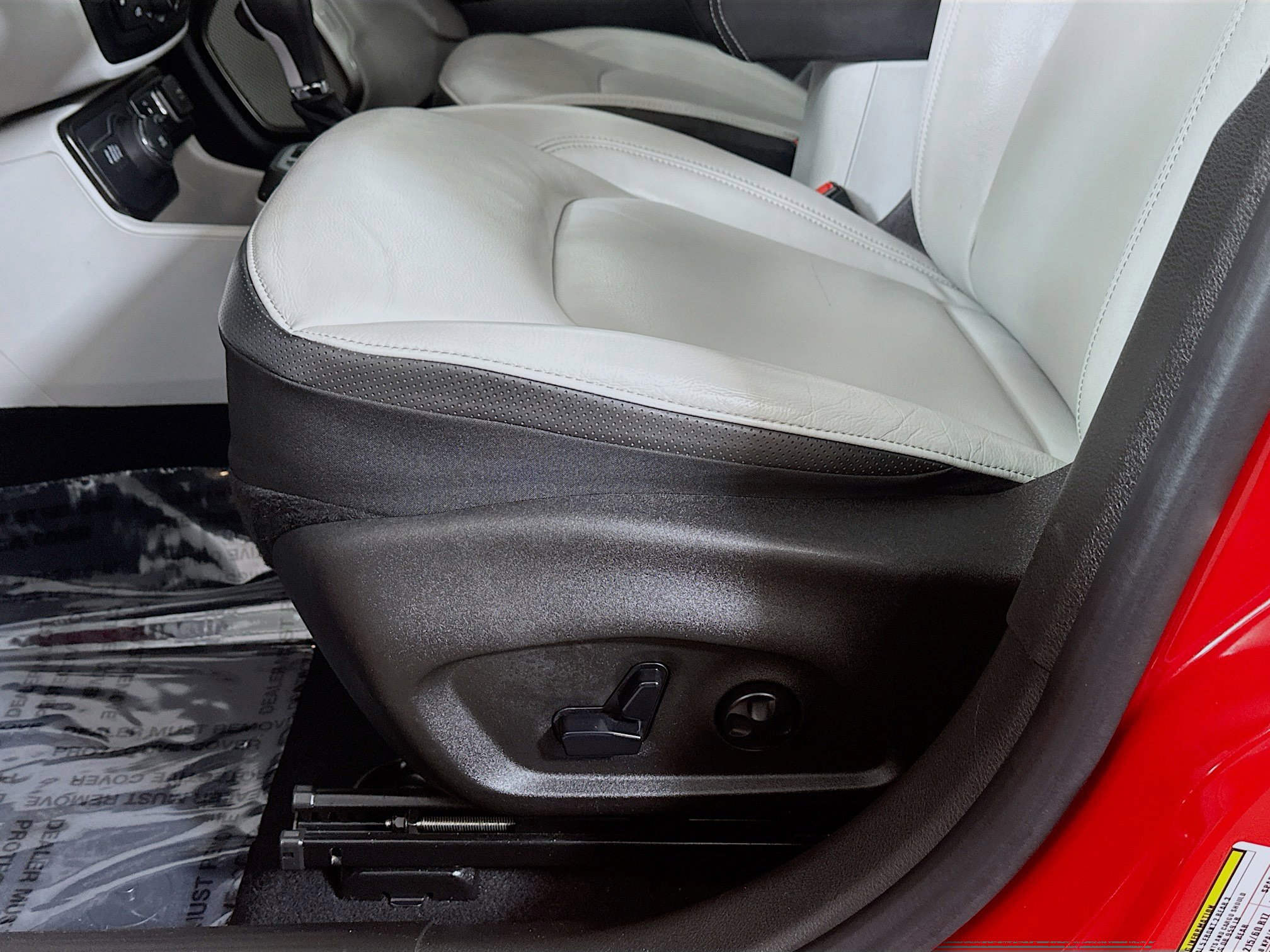 Used 2021 Jeep Renegade Limited AWD/4WD image 19