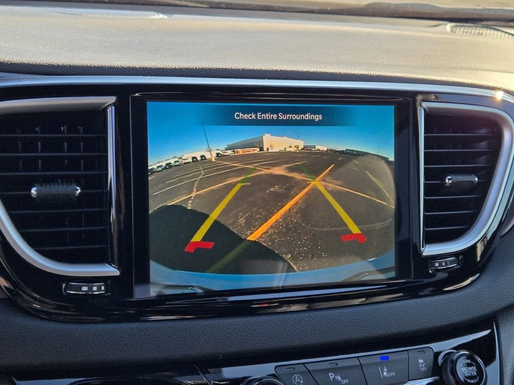 New 2026 Chrysler Voyager LX image 22