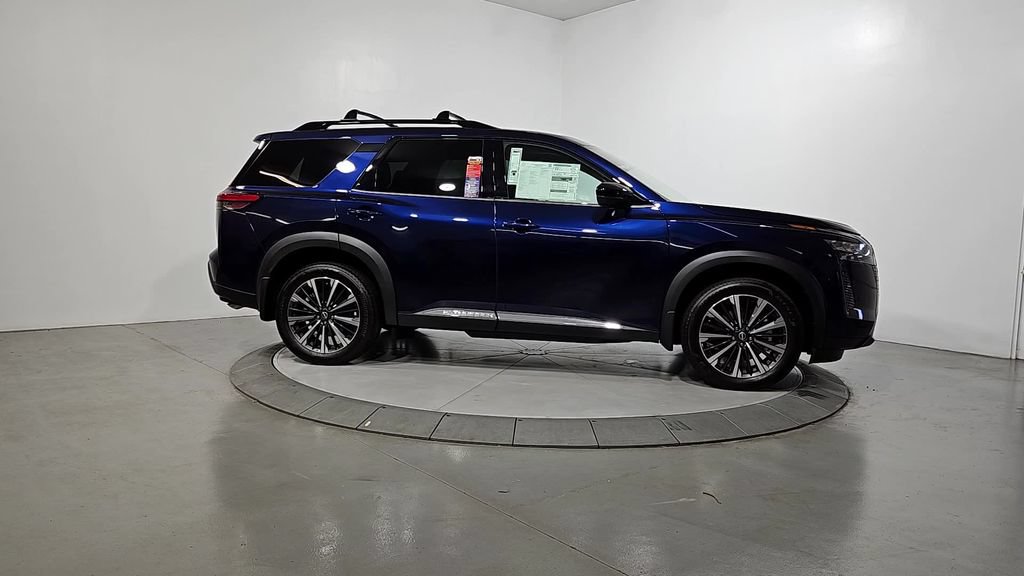 New 2026 Nissan Pathfinder Platinum AWD/4WD image 6