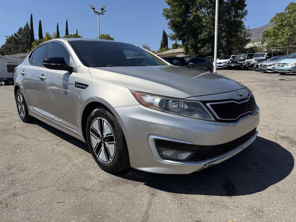 Used 2013 Kia Optima LX w/ Hybrid Convenience Pkg FWD image 1