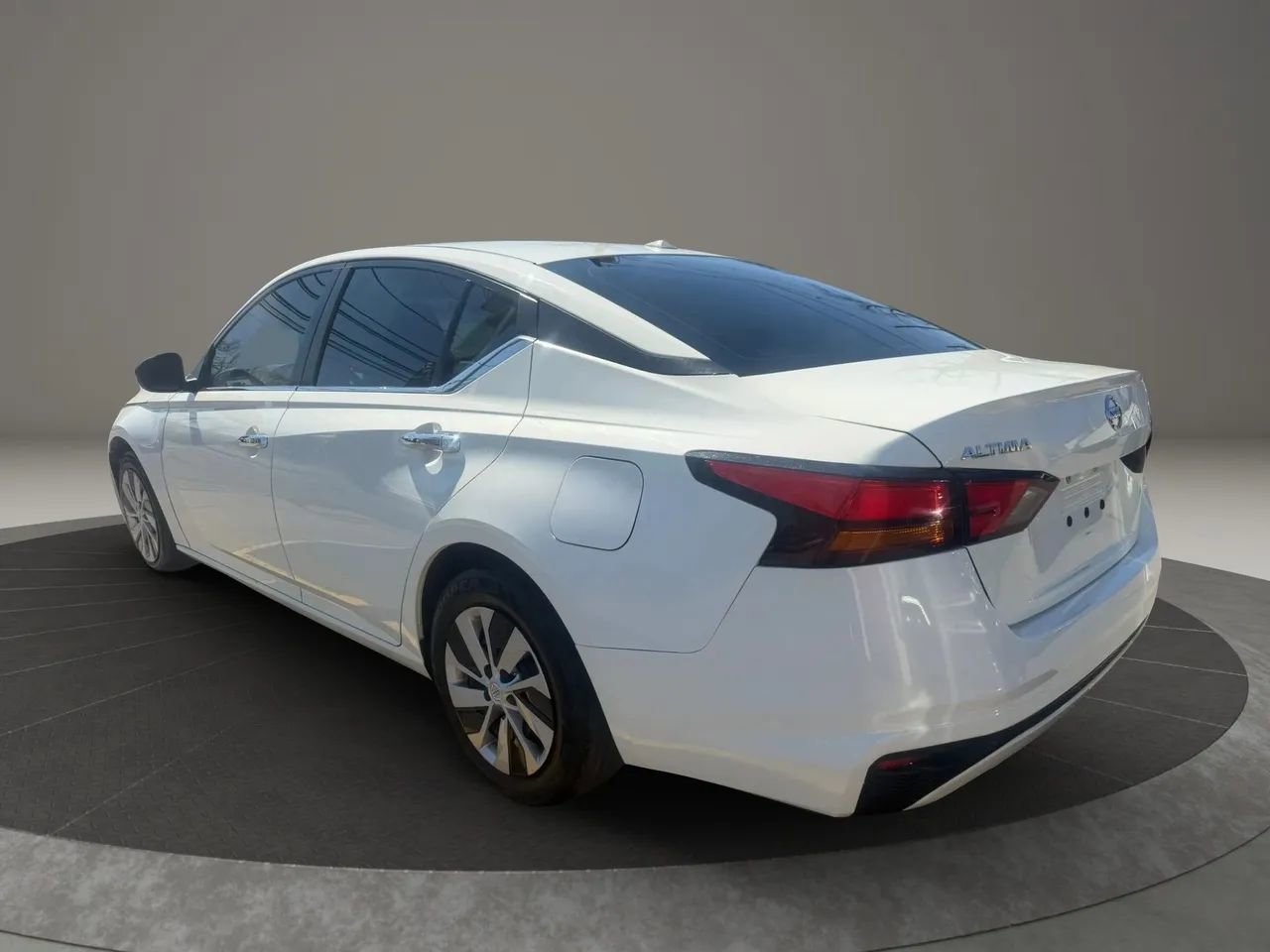 Used 2020 Nissan Altima 2.5 S FWD image 7