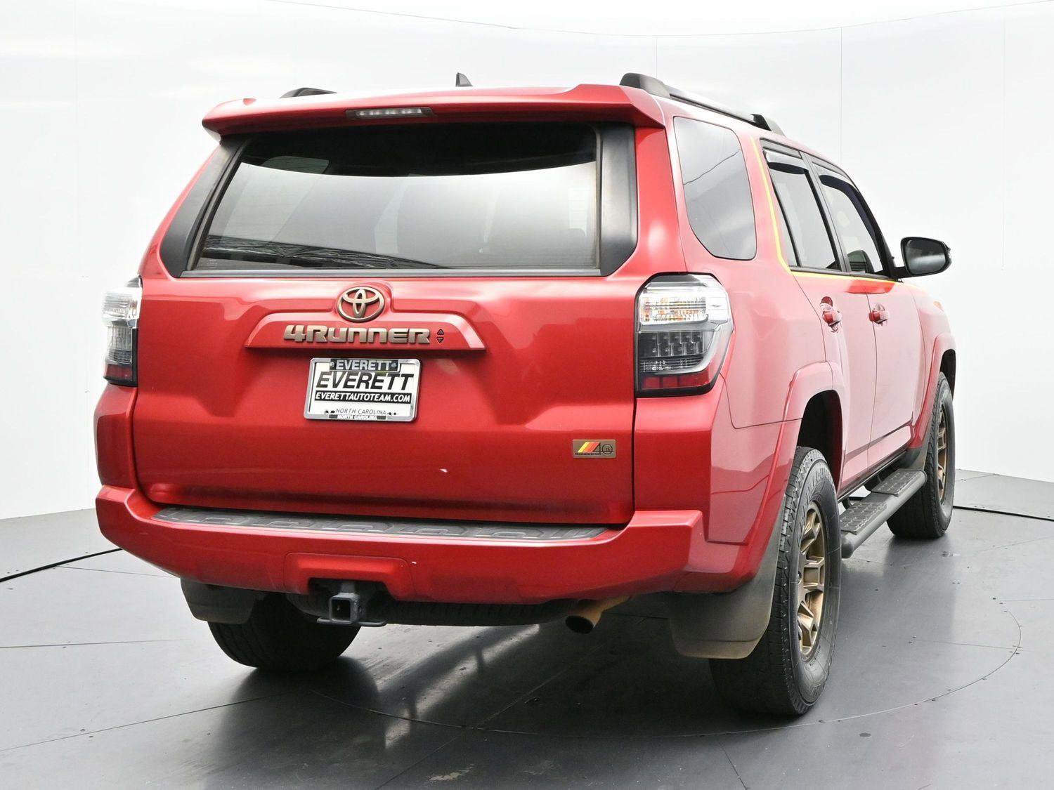 Used 2023 Toyota 4Runner 40th Anniversary SE AWD/4WD image 6