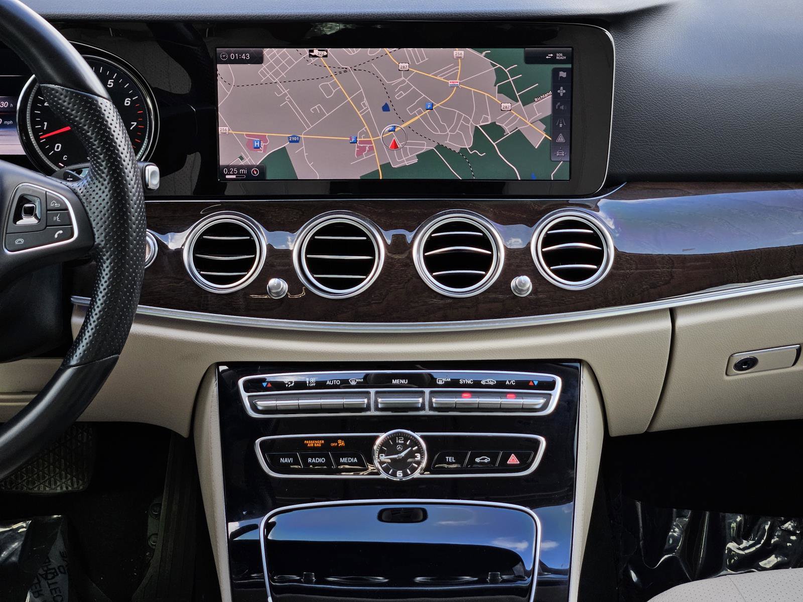 Used 2017 Mercedes-Benz E 300 image 31