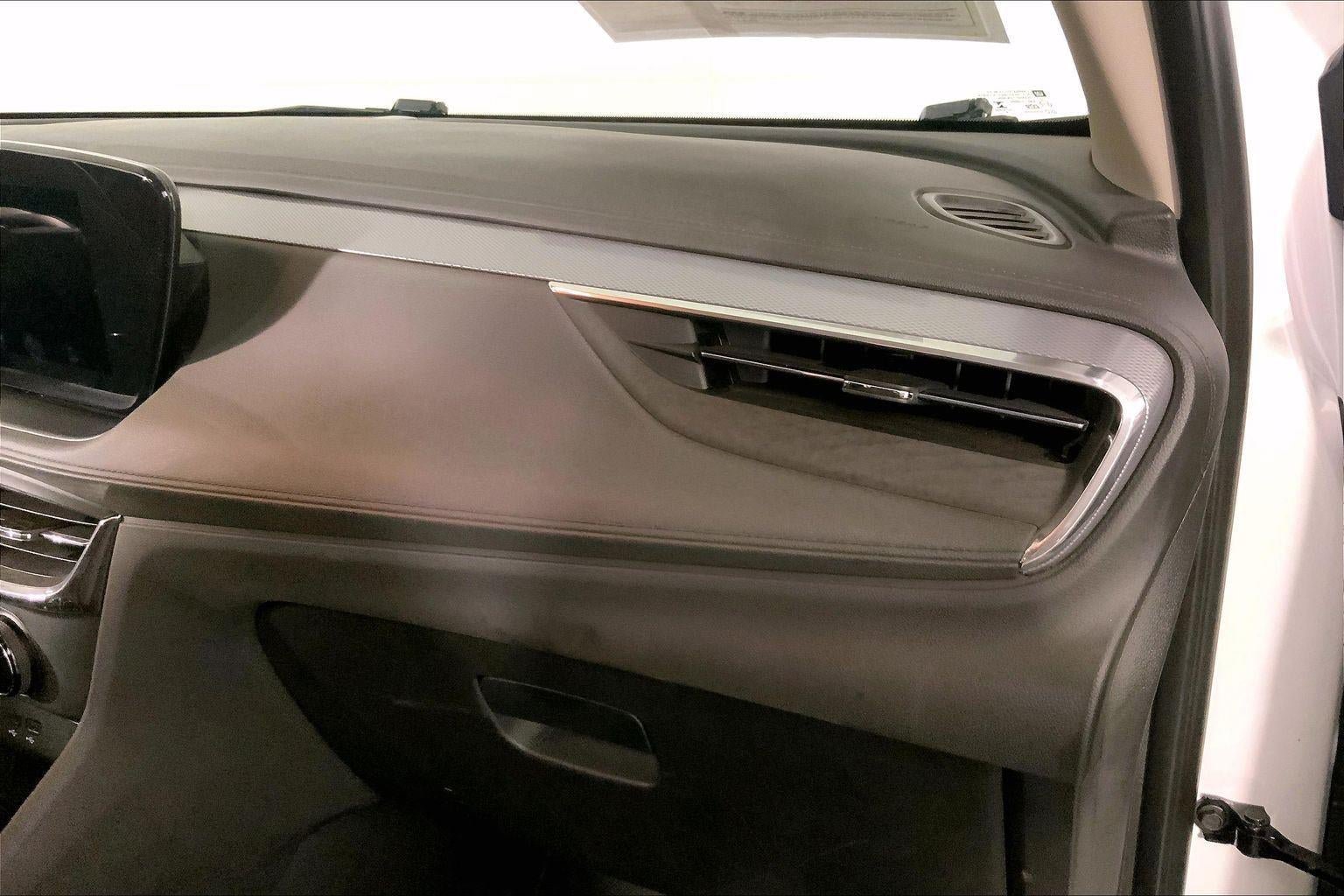 Used 2025 Buick Encore GX Preferred AWD/4WD image 16