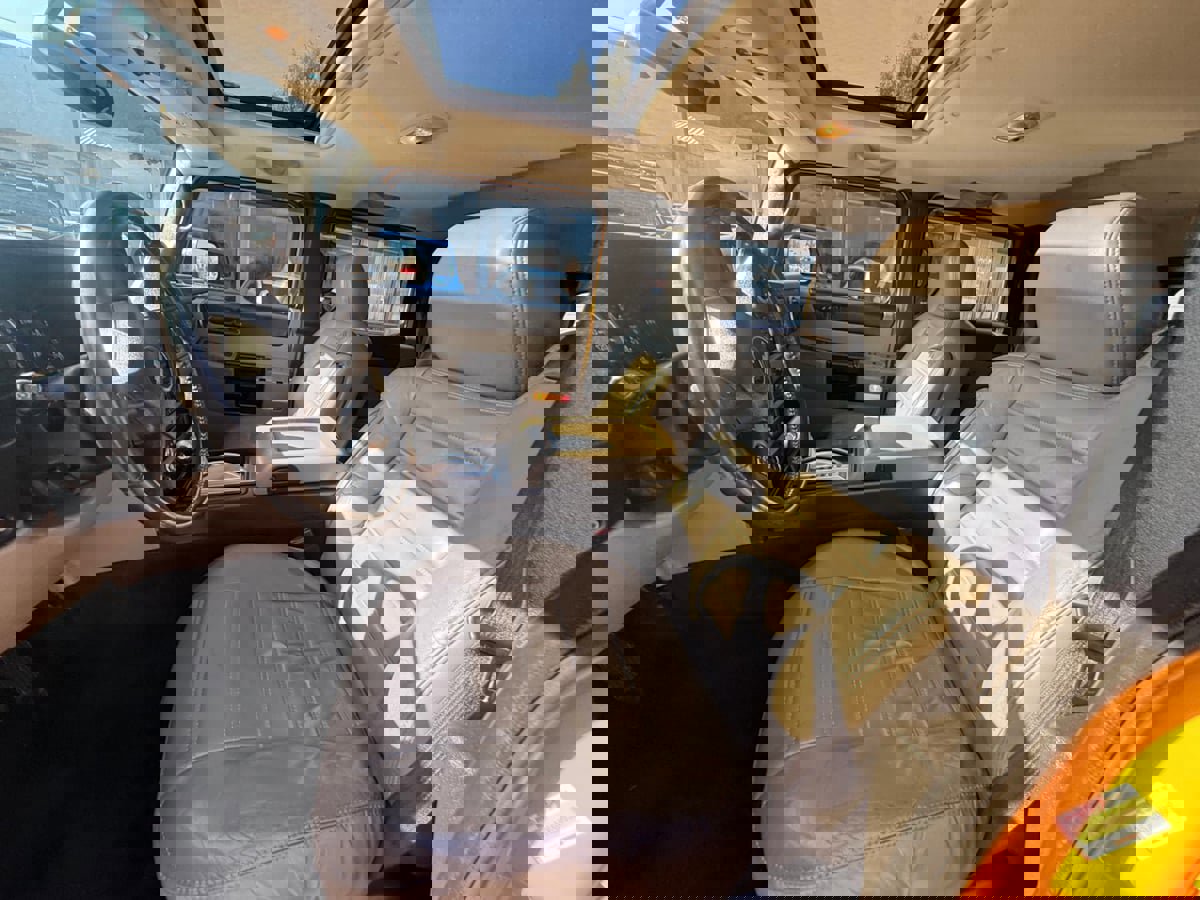 Used 2005 HUMMER H2 image 13