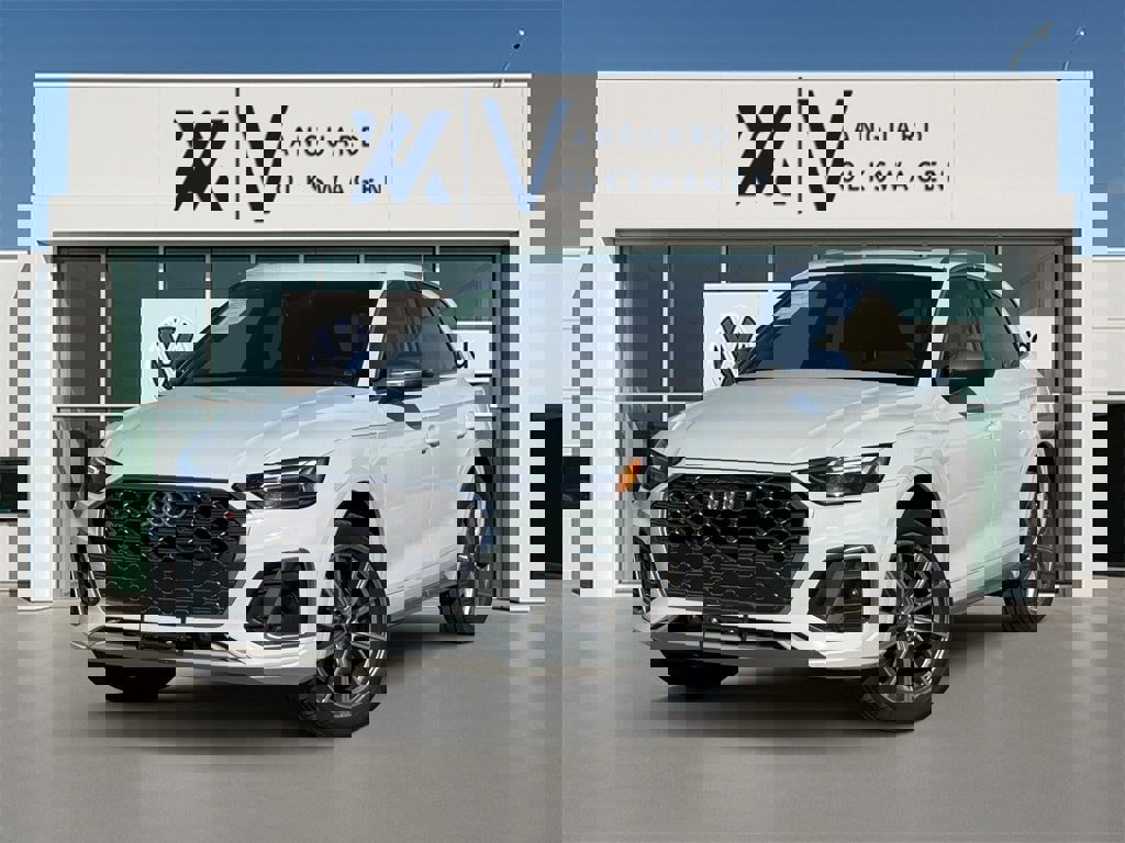 Used 2024 Audi SQ5 Premium image 1