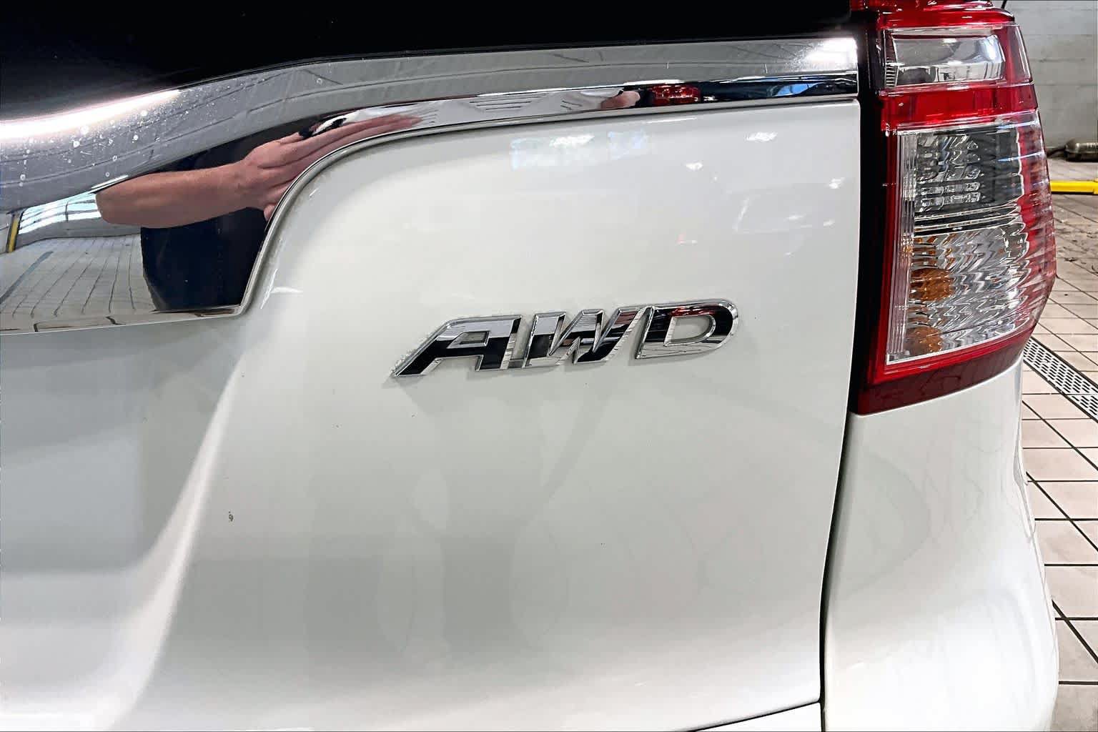 Used 2016 Honda CR-V Touring image 10