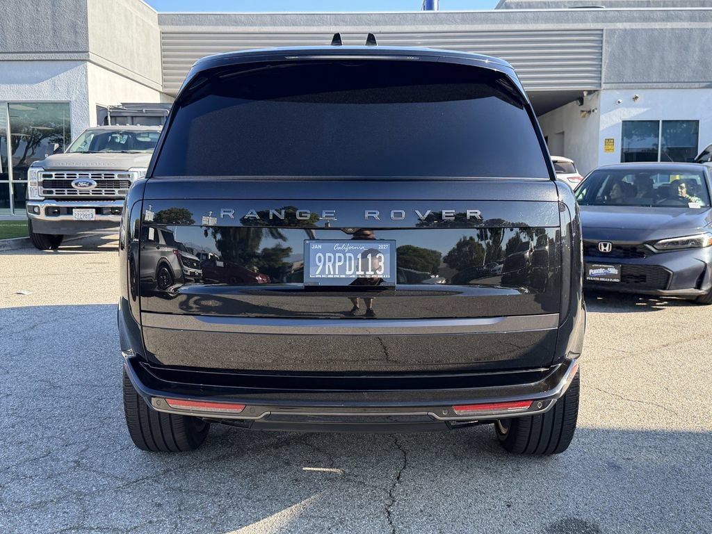 Used 2025 Land Rover Range Rover SE AWD/4WD image 5