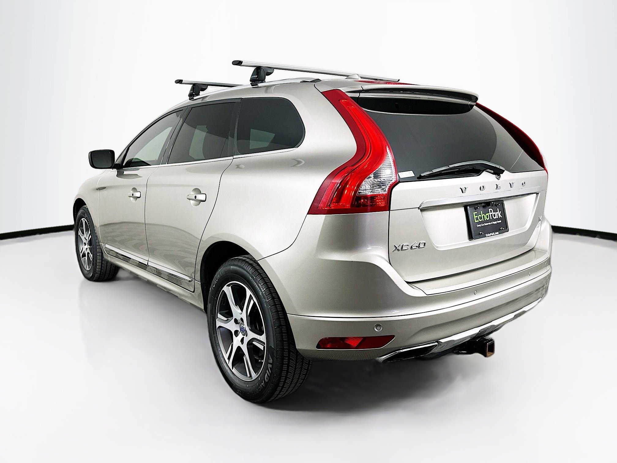 Used 2015 Volvo XC60 T6 image 5