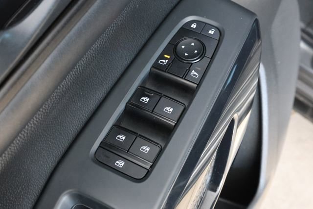 Used 2023 Nissan Pathfinder SV image 23