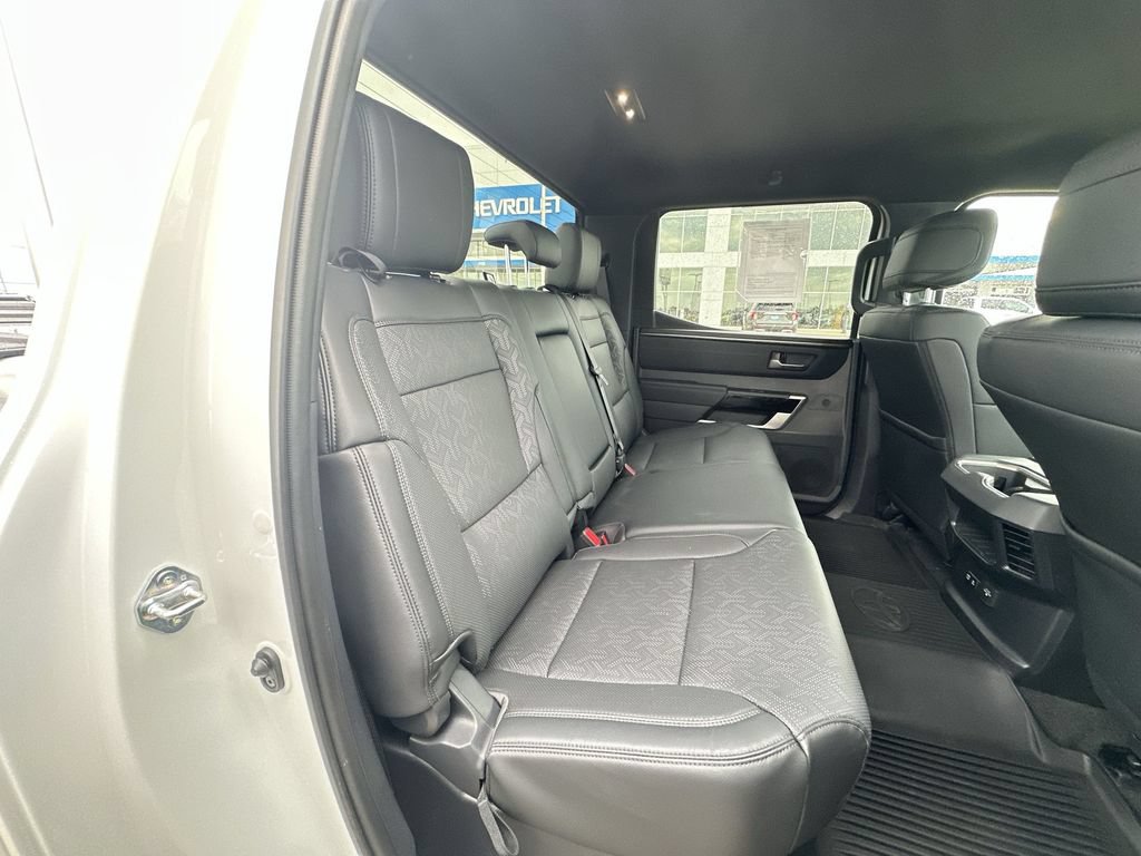 Used 2025 Toyota Tundra Limited AWD/4WD image 28