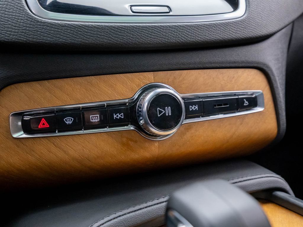 Used 2024 Volvo XC90 T8 Plus w/ Protection Package Premier image 29