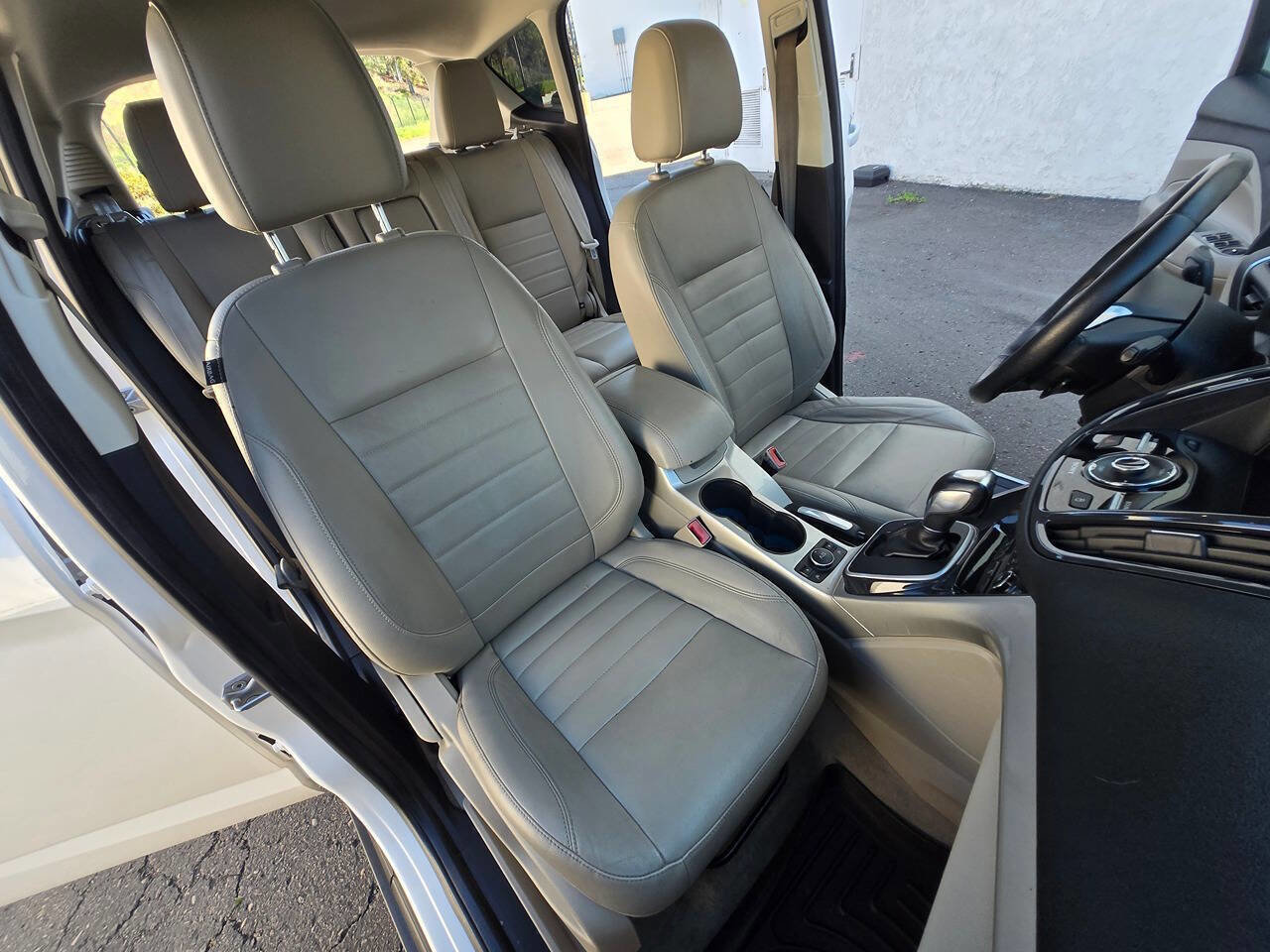 Used 2013 Ford C-MAX Energi SEL image 35