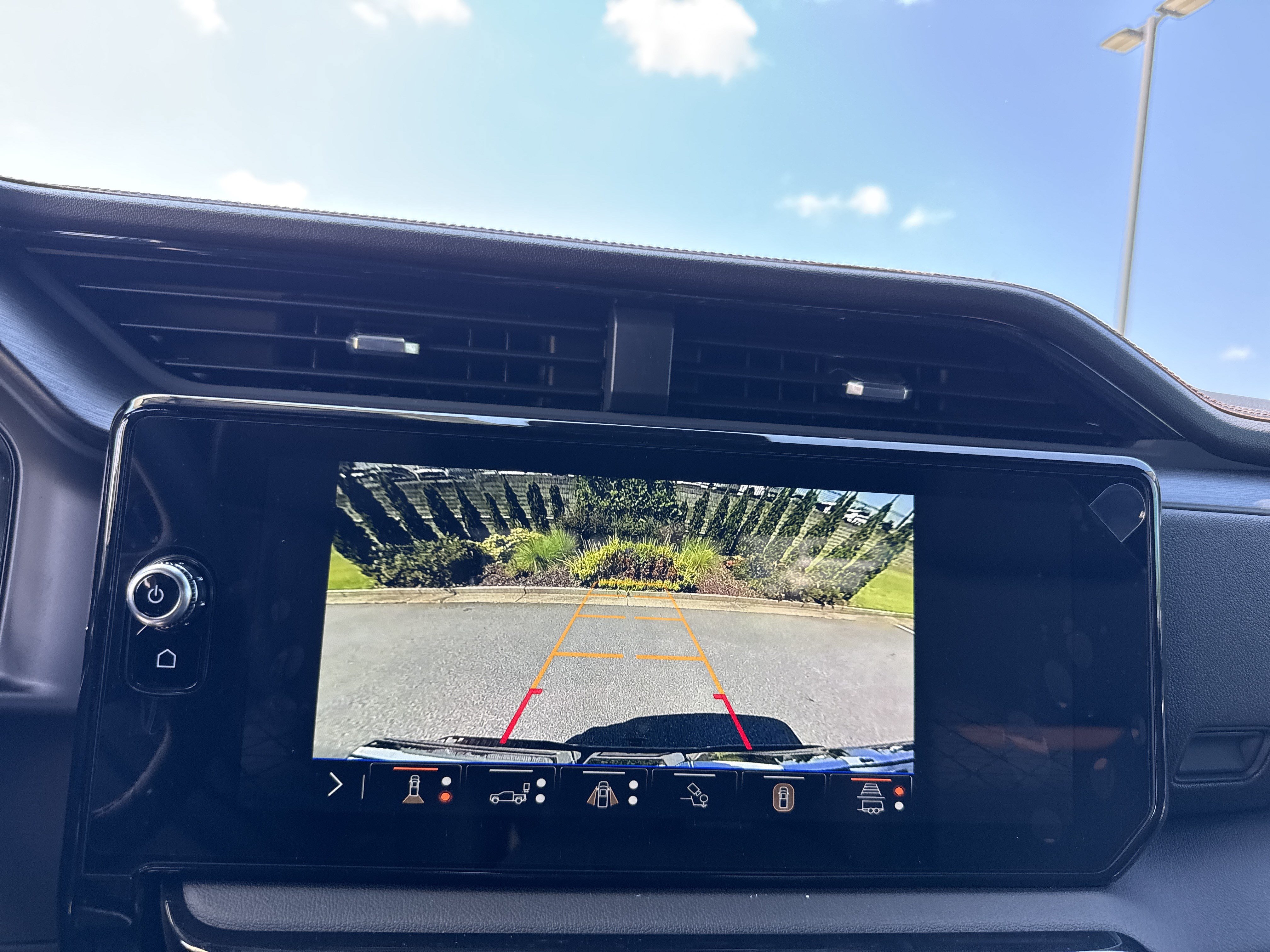 New 2026 GMC Sierra 1500 AT4 w/ AT4 Premium Package AWD/4WD image 27