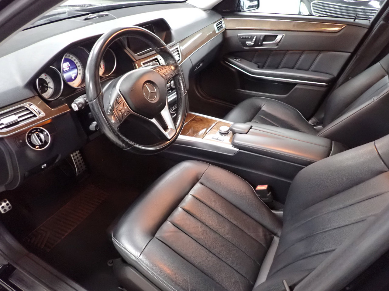 Used 2014 Mercedes-Benz E 350 4MATIC Wagon w/ Premium 1 Package image 14