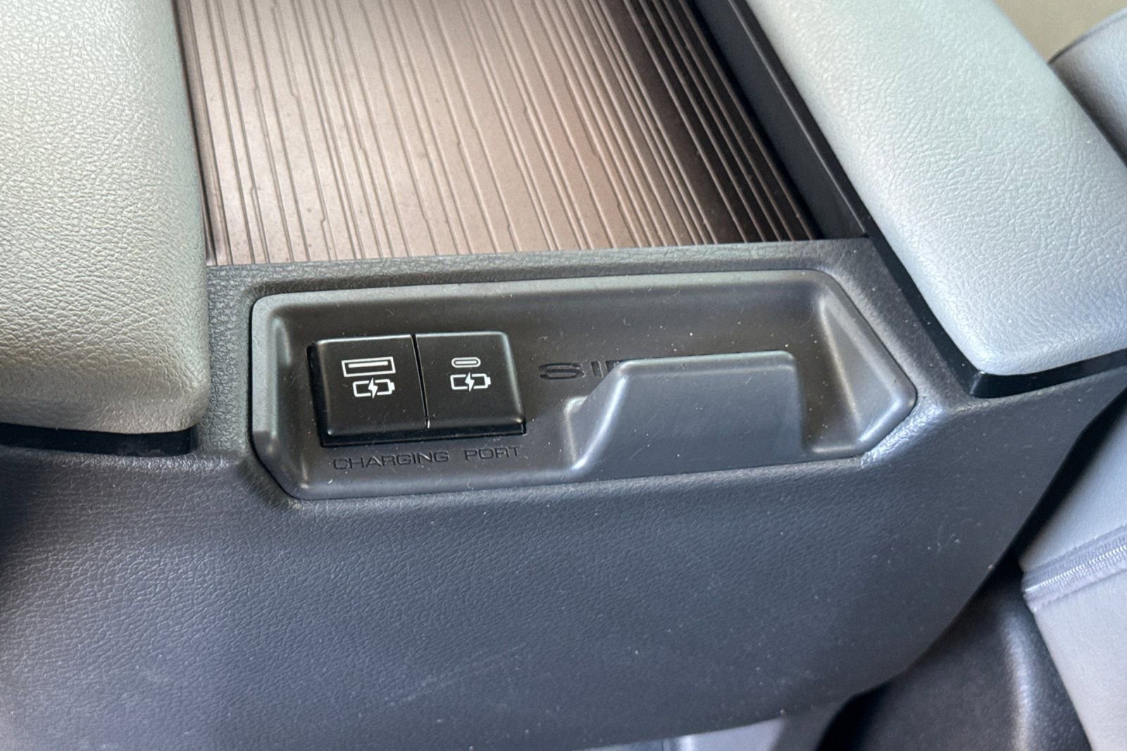 Certified 2023 Toyota Sienna XLE FWD image 16