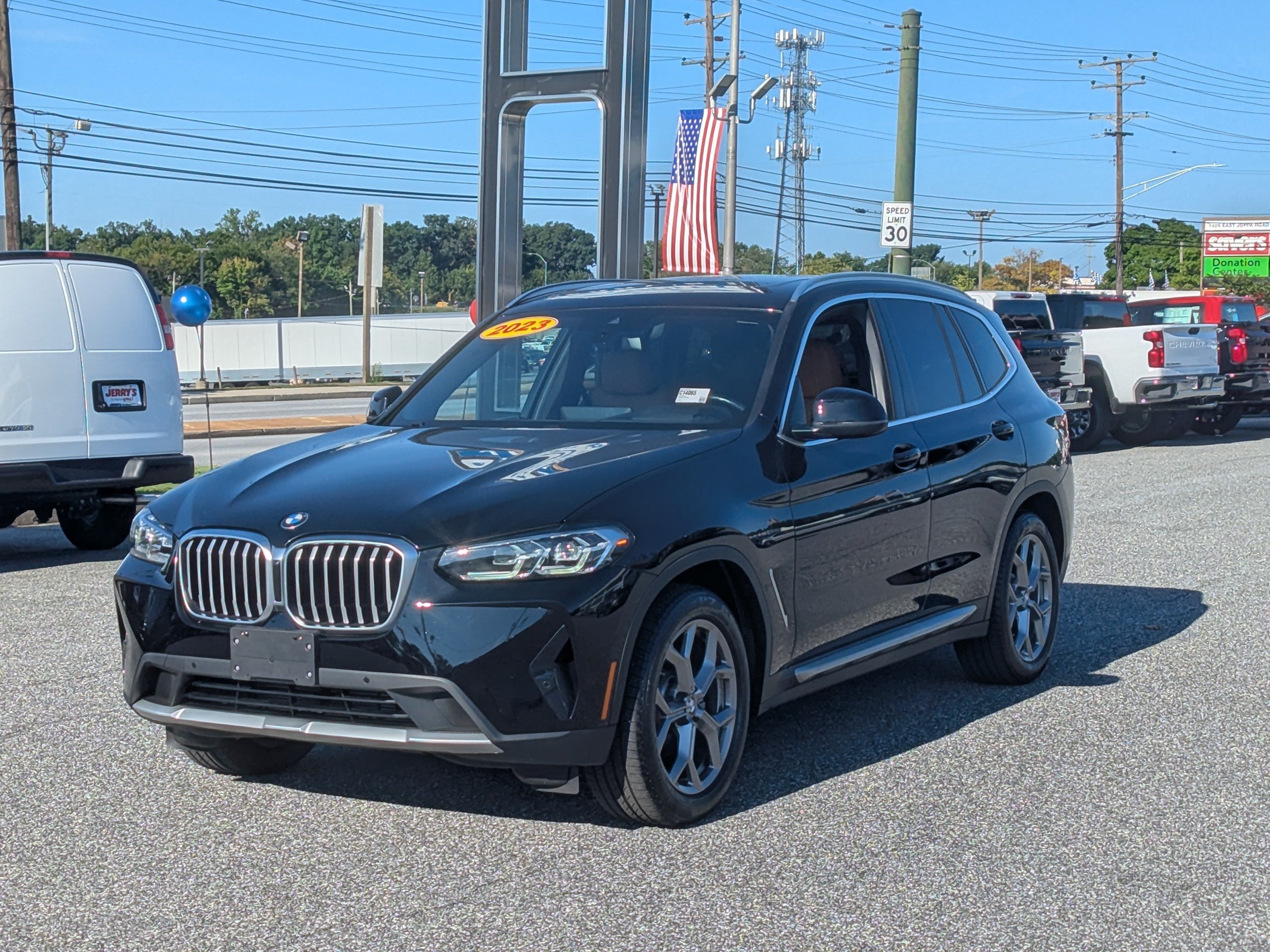 Used 2023 BMW X3 xDrive30i w/ Premium Package AWD/4WD image 4