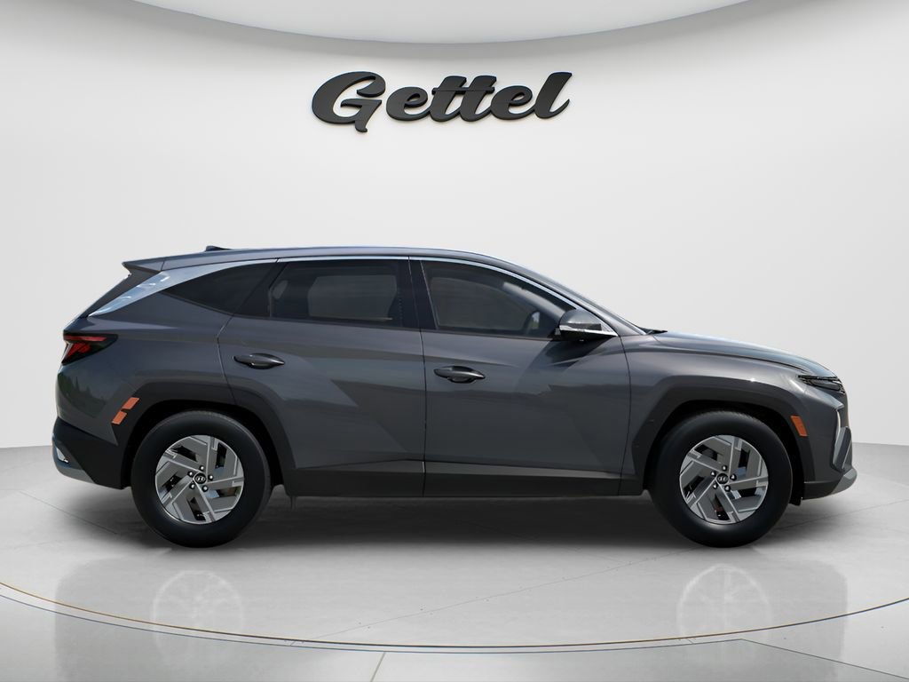 New 2026 Hyundai Tucson Blue SE w/ Tow & Go Package AWD/4WD image 7