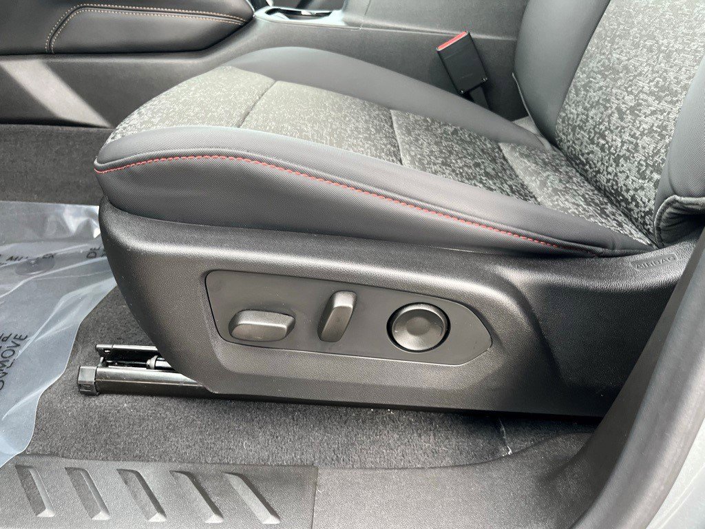 Certified 2024 Chevrolet Colorado Z71 w/ Z71 Convenience Package 2 image 9