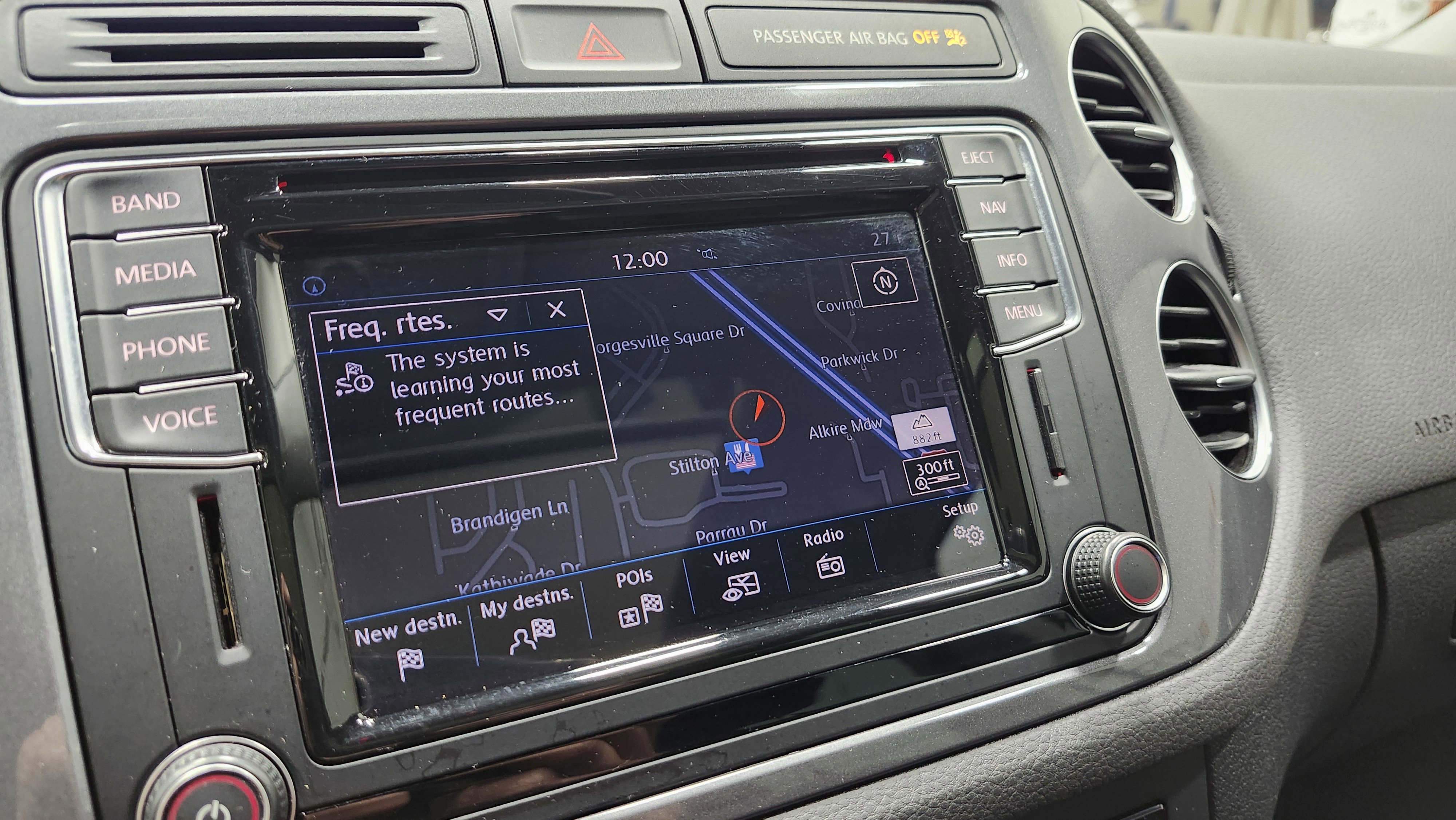 Used 2017 Volkswagen Tiguan SEL image 7