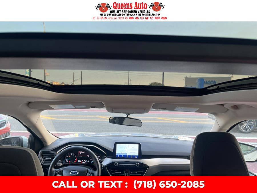 Used 2020 Ford Escape SE image 19