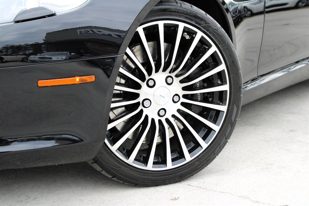 Used 2012 Aston Martin Rapide image 12