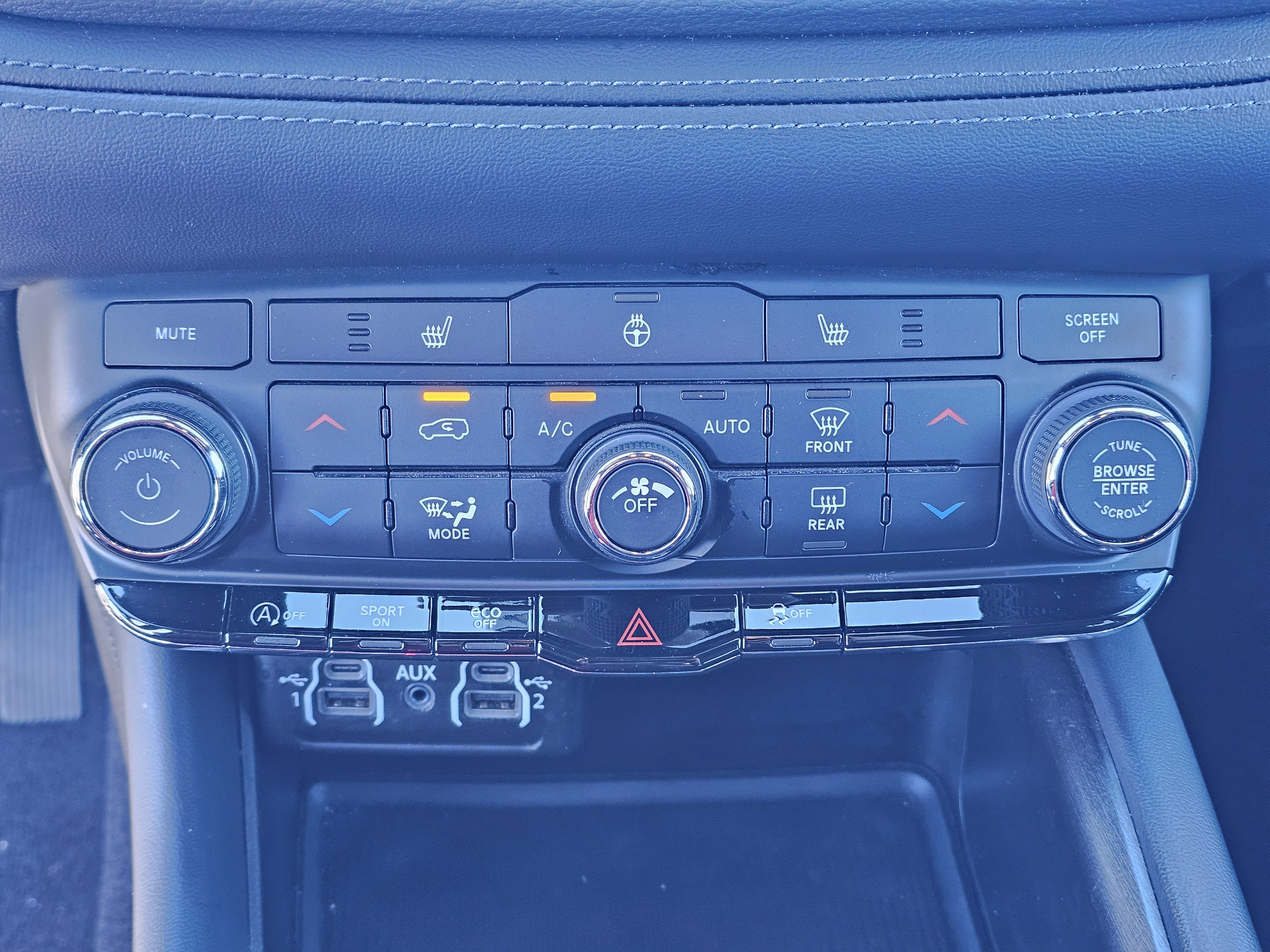 Used 2024 Dodge Durango SXT image 28