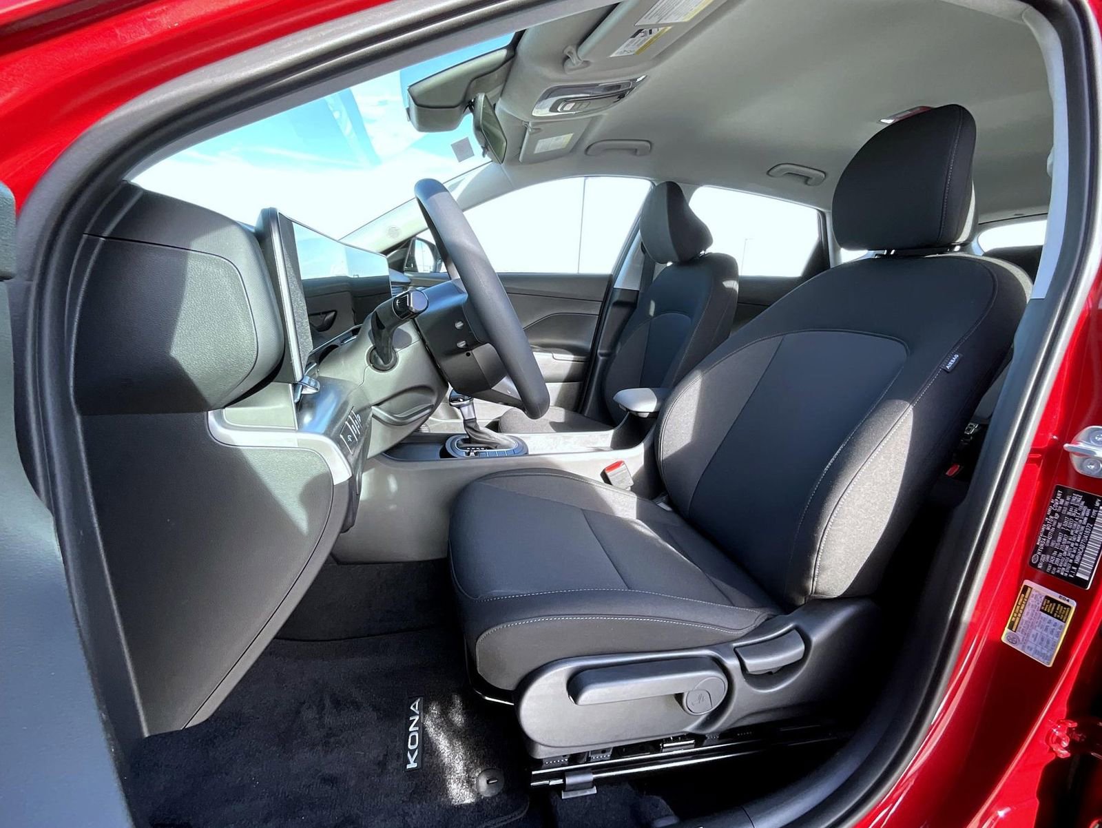 New 2026 Hyundai Kona SE AWD/4WD image 10