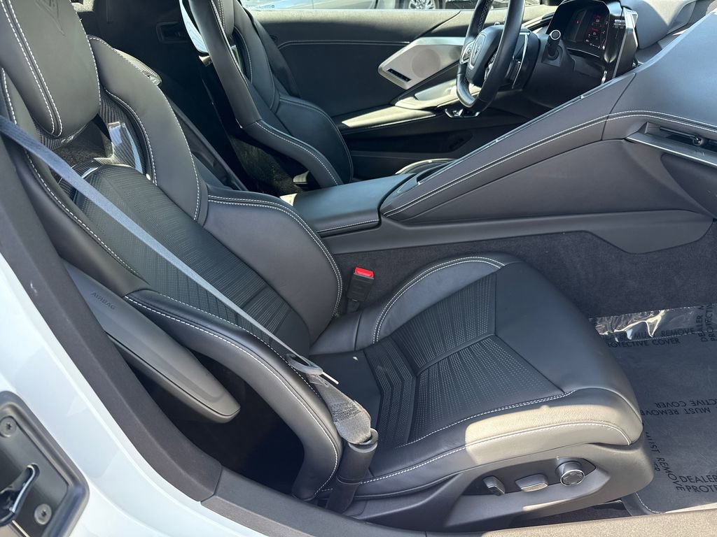 Used 2023 Chevrolet Corvette Stingray Preferred Conv w/ Z51 Performance Package RWD image 13