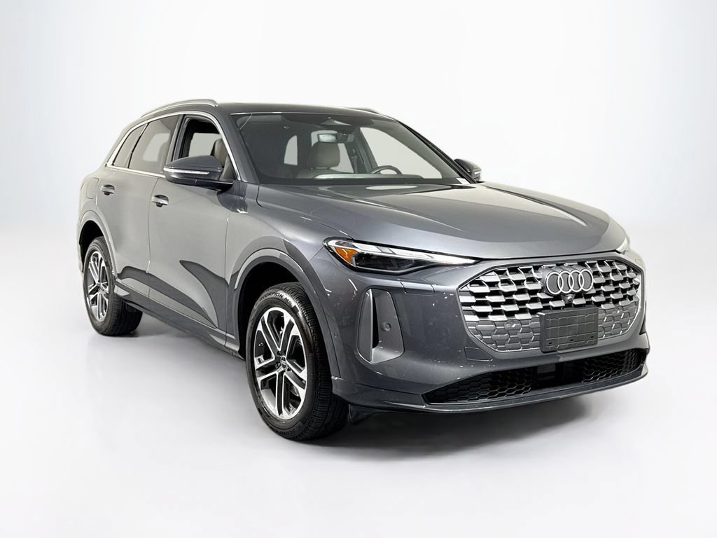 Used 2025 Audi Q5 Premium AWD/4WD image 7