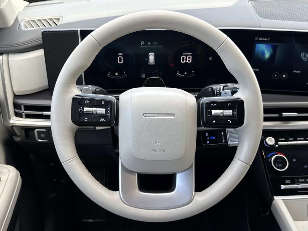 Certified 2025 Hyundai Santa Fe SEL image 7