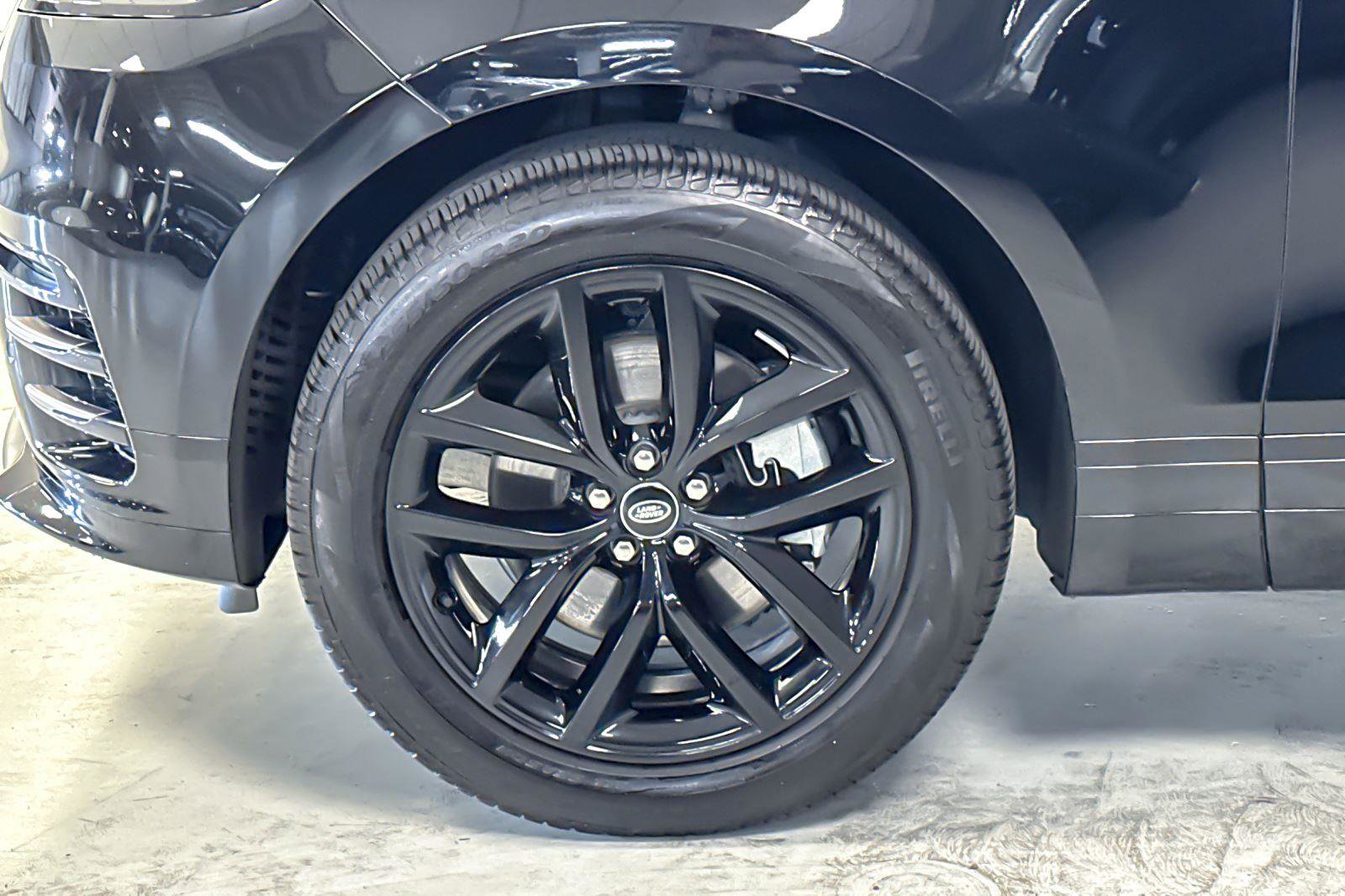 Used 2025 Land Rover Range Rover Velar Dynamic SE image 24