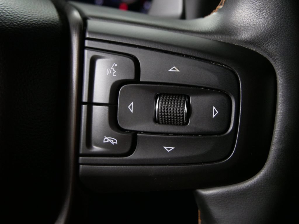 Used 2025 GMC Sierra 1500 AT4 w/ AT4 Premium Package AWD/4WD image 21