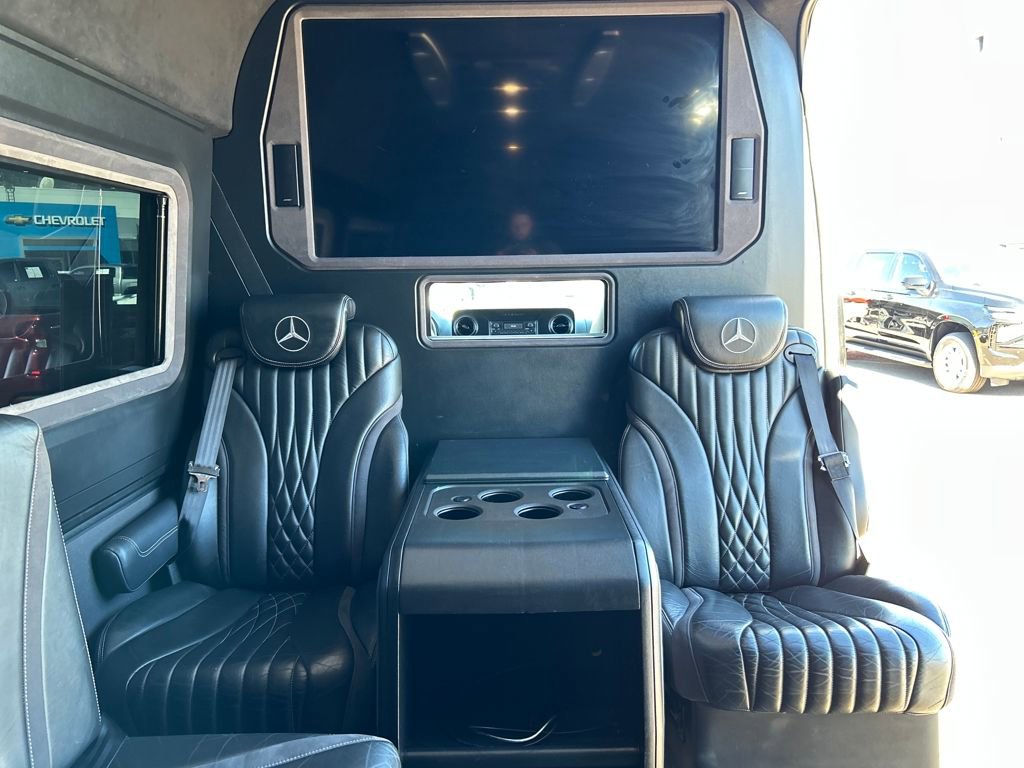 Used 2019 Mercedes-Benz Sprinter 2500 image 16