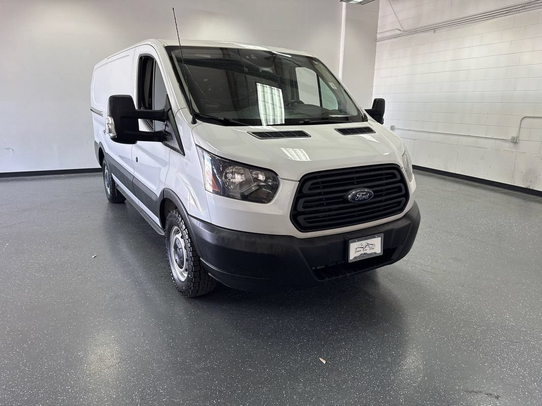 Used 2019 Ford Transit 150 130 Low Roof RWD image 1